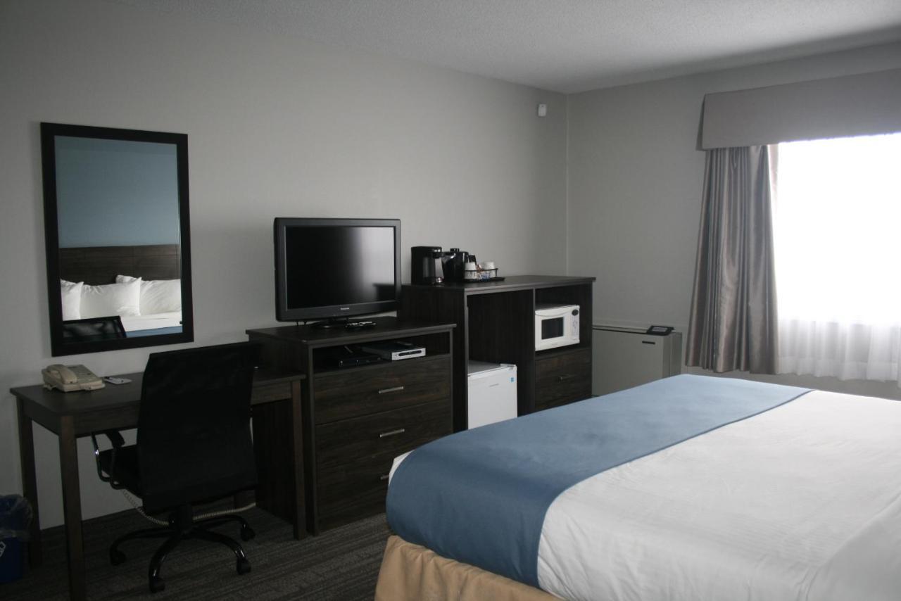 Travelodge Suites By Wyndham New Glasgow Exterior photo